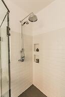 Eson2 - Charming 3 Bedroom Flat in Chelsea