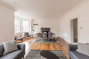 Eson2 - Charming 3 Bedroom Flat in Chelsea