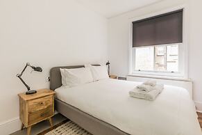 Eson2 - Charming 3 Bedroom Flat in Chelsea