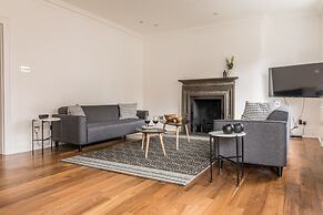 Eson2 - Charming 3 Bedroom Flat in Chelsea