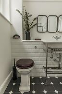 Eson2 - Charming 3 Bedroom Flat in Chelsea