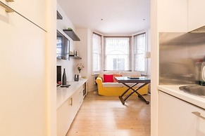 Eson2 - The Chelsea Edith Grove Lodge