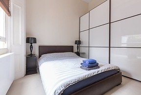 Eson2 - The Dawson Place in Notting Hill