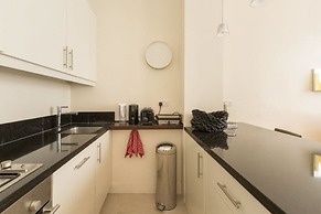 Eson2 - The Dawson Place in Notting Hill