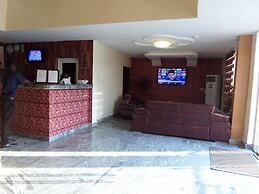 X Garden Hotel & Suites