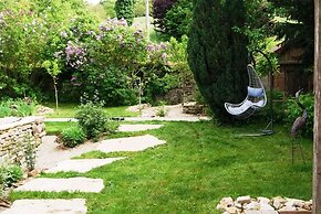 Gite De Pierre et de Lumière