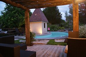 Gite De Pierre et de Lumière