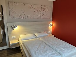 Serways Hotel Lüneburger Heide West