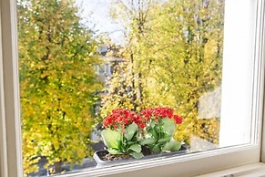 Eson2 - The Holland Park Hideaway