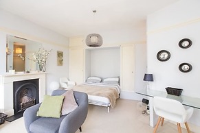 Eson2 - The Holland Park Hideaway