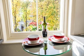 Eson2 - The Holland Park Hideaway