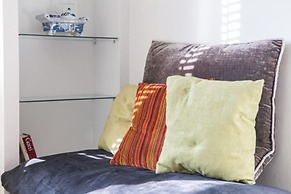 Eson2 - The Holland Park Hideaway