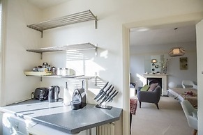 Eson2 - The Holland Park Hideaway