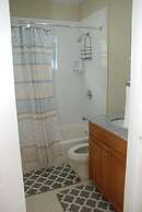 The Discovery Bay Lux Apartment