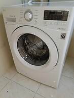 The Discovery Bay Lux Apartment