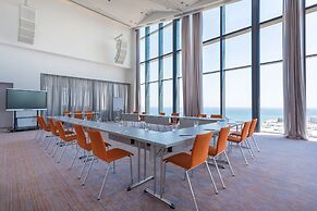 Radisson Blu Hotel, Larnaca