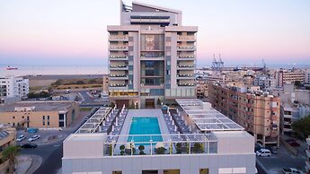 Radisson Blu Hotel, Larnaca