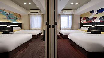 KUROMON Crystal Hotel