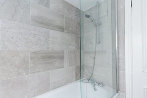 Eson2 - The South Kensington Loft