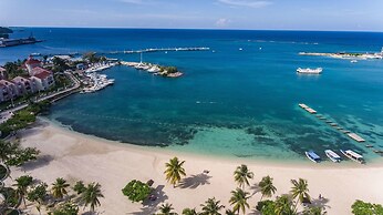 Sea Bird Beach Studio at Sandcastles Resort