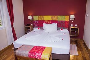 Golden Hill Parker Hotel