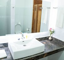 Golden Hill Parker Hotel