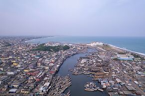 Golden Hill Parker Hotel