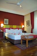 Golden Hill Parker Hotel