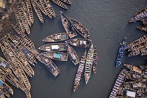 Golden Hill Parker Hotel