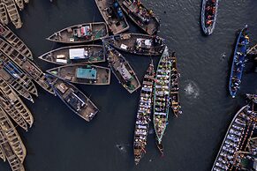 Golden Hill Parker Hotel