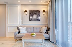 Live & Travel Apartments