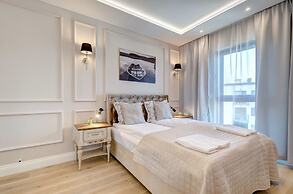 Live & Travel Apartments