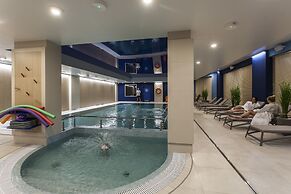 Live & Travel Apartments