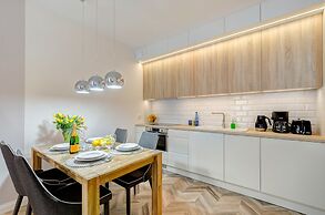 Live & Travel Apartments