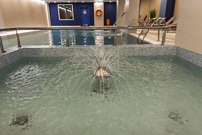 Live & Travel Apartments