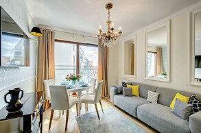 Live & Travel Apartments