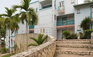 Point Village Studios and Suites