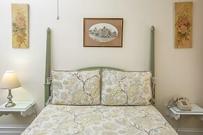 Hayes Valley Inn