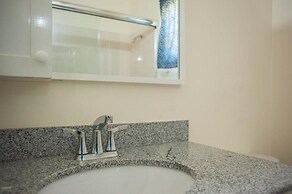 Island Blues Cottage at Draxhall Country Club