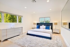 Beverly Hills Luxury Modern Palace