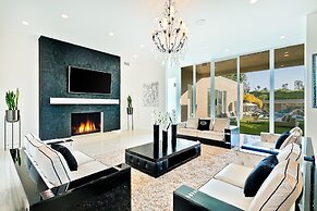 Beverly Hills Luxury Modern Palace
