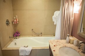 Palmyra Luxury Suites