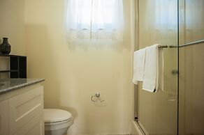 Pearl Island Cottage at Draxhall Country Club