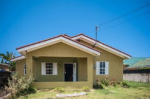 Pearl Island Cottage at Draxhall Country Club