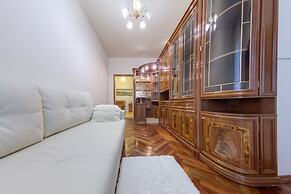 Apartments on Marata 14