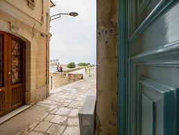 Valletta Holiday Old Theatre Lane