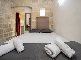 Valletta Holiday Old Theatre Lane