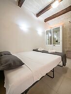 Valletta Holiday Old Theatre Lane