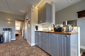 German 18 - Luxury Vilnius Apartment