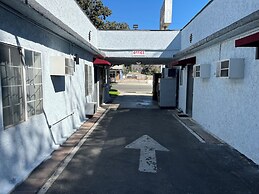 Griffith Park Motel - LA Hollywood Area